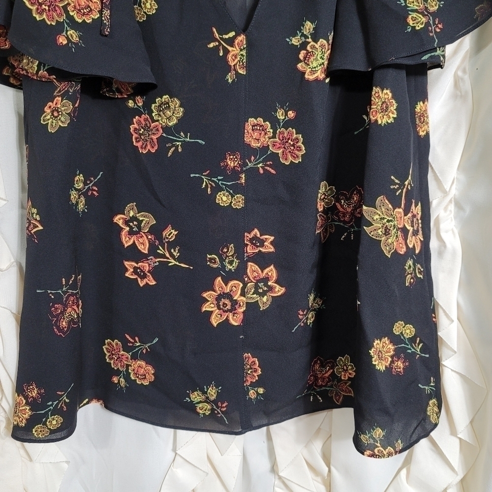 A.L.C. Clara Black Silk Shirt Moody Floral Print Short Flutter Sleeve 4 - Picture 7 of 10